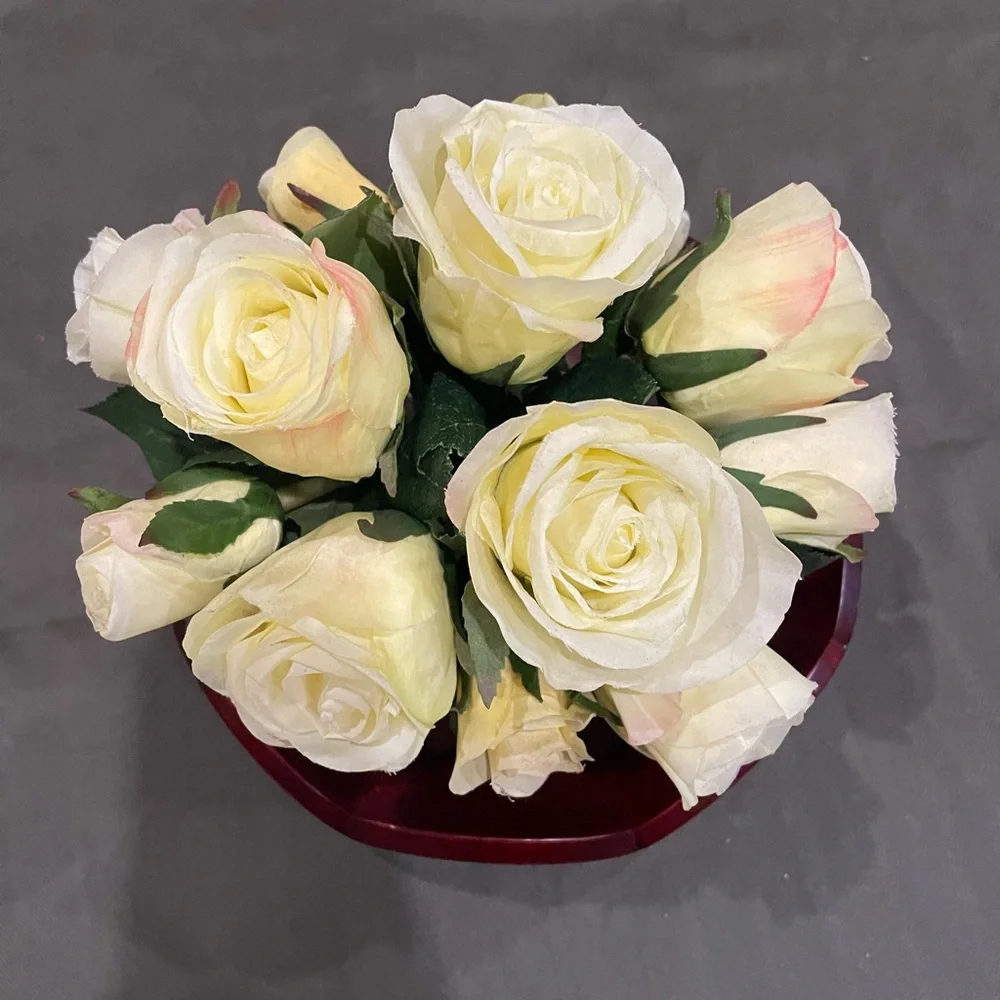 Elegant Cream Rose Arrangement in Glass Vase
